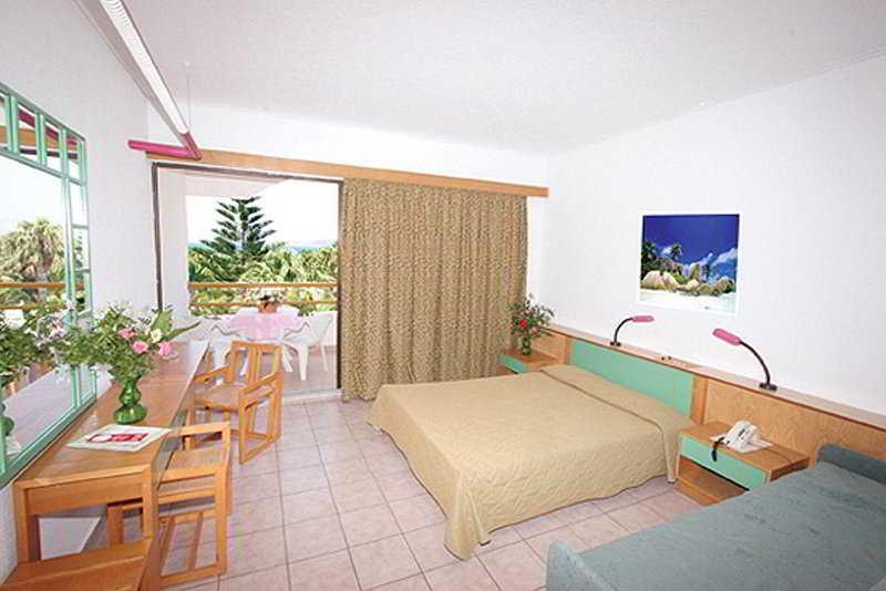 Tigaki Beach Hotel Екстер'єр фото
