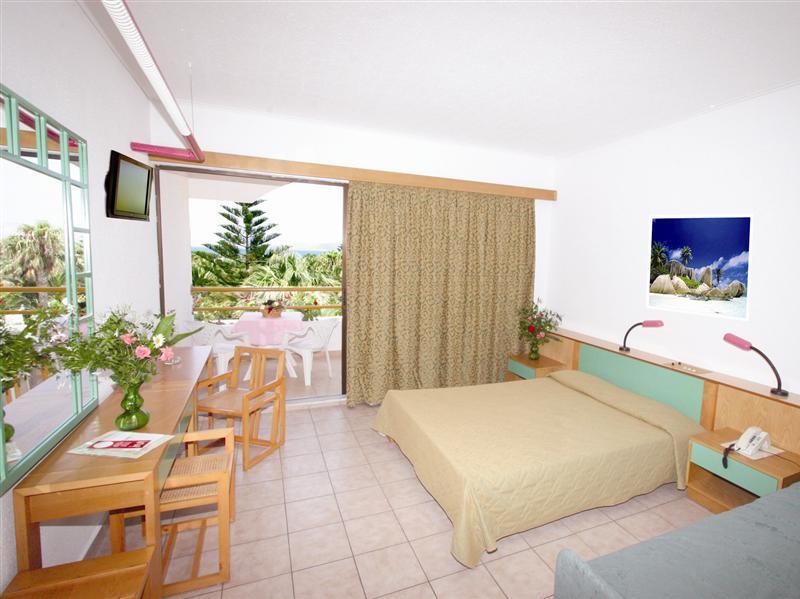 Tigaki Beach Hotel Екстер'єр фото
