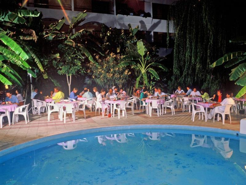 Tigaki Beach Hotel Екстер'єр фото