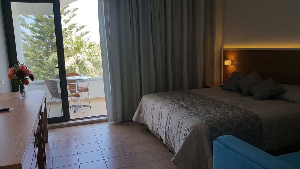 Tigaki Beach Hotel Екстер'єр фото